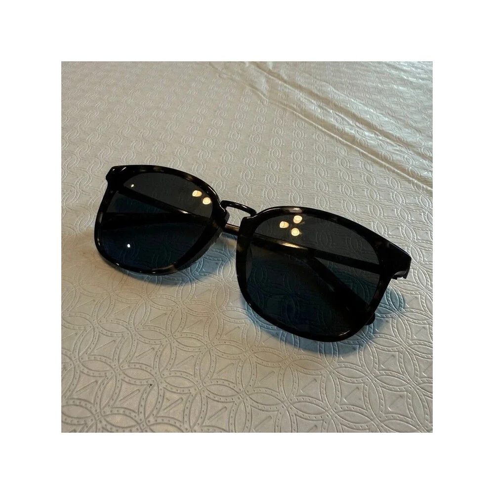 Covry Vega Black Sunglasses with Case and Accessories